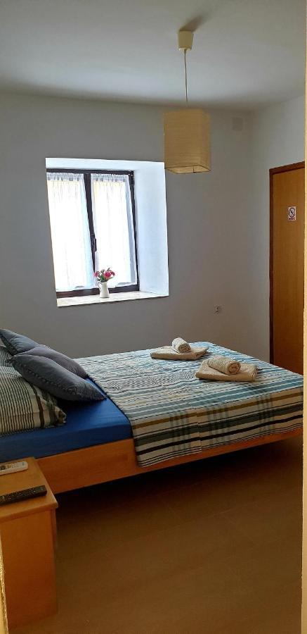 Apartments And Room Vela Senj  Dış mekan fotoğraf