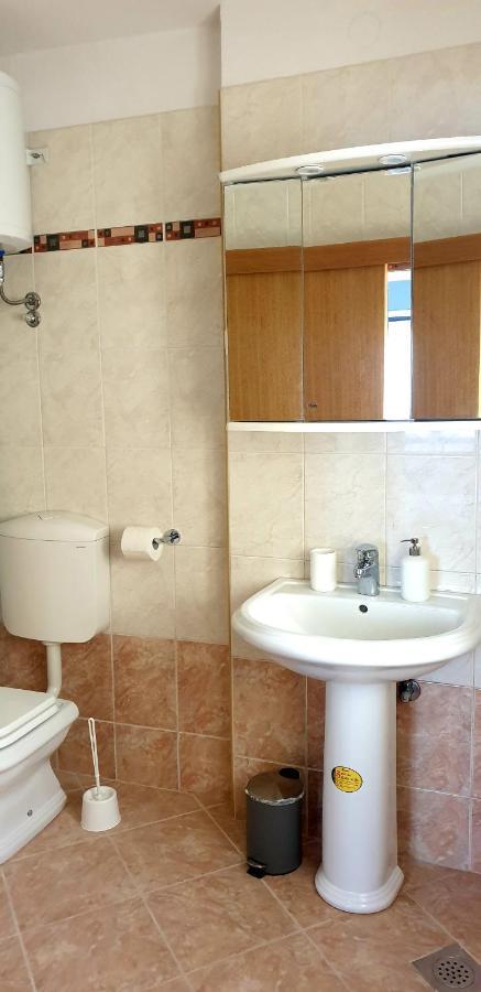 Apartments And Room Vela Senj  Dış mekan fotoğraf